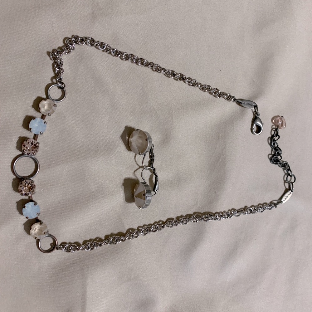 Sabika necklace and earrings
